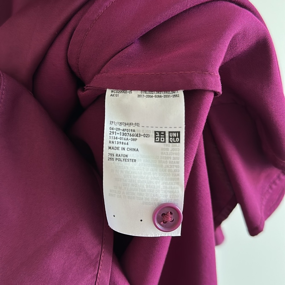 Uniqlo Women’s Button-Up Drawstring Waist Dress - Picture 15 of 16